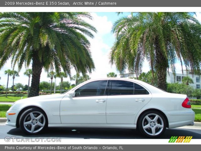 2009 Mercedes-Benz E 350 Sedan in Arctic White