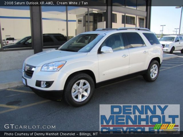 2008 Saturn Outlook XR AWD in Cream White