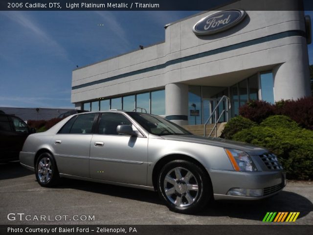 2006 Cadillac DTS  in Light Platinum Metallic