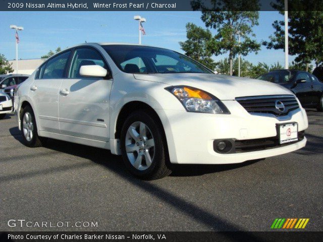 2009 Nissan Altima Hybrid in Winter Frost Pearl