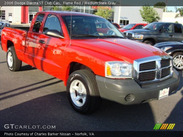 2006 Dodge Dakota ST Club Cab in Flame Red