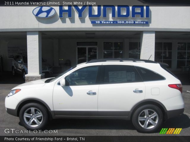 2011 Hyundai Veracruz Limited in Stone White