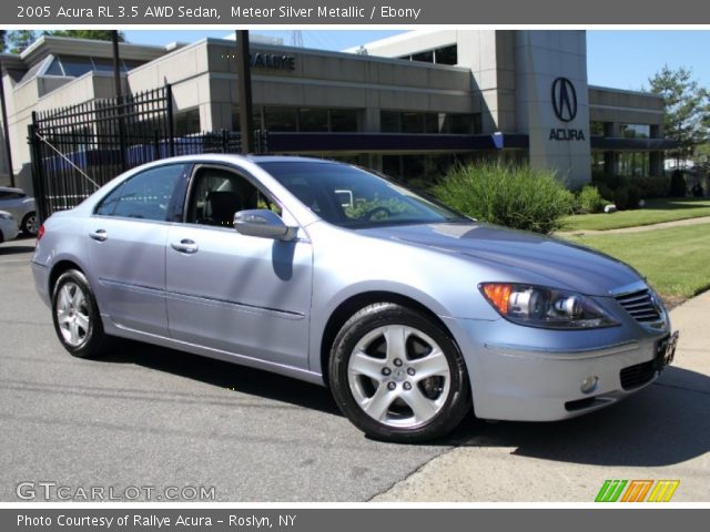 2005 Acura RL 3.5 AWD Sedan in Meteor Silver Metallic