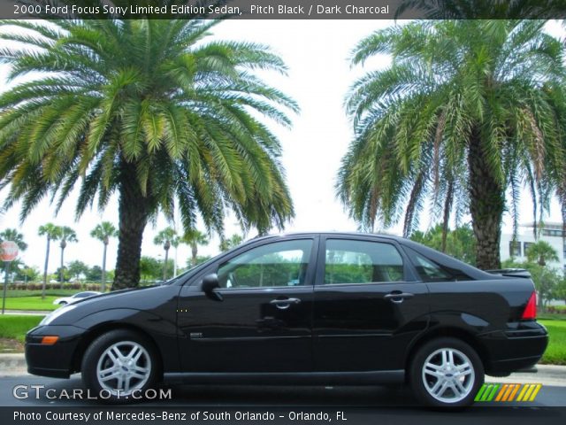 2000 Ford Focus Sony Limited Edition Sedan in Pitch Black