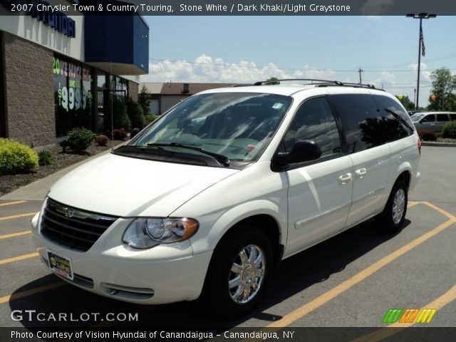 2007 Chrysler Town & Country Touring in Stone White