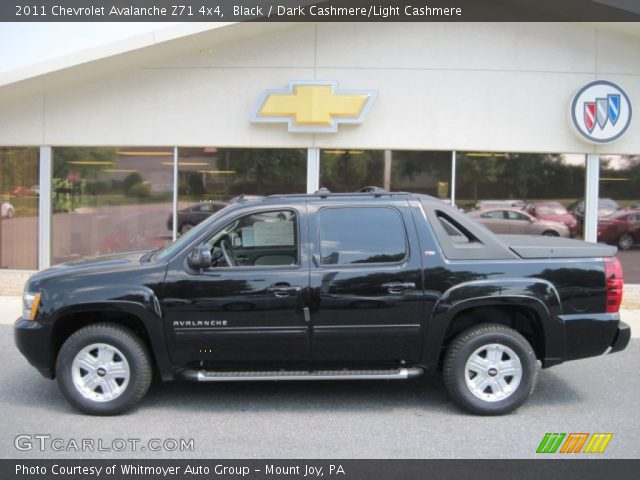 2011 Chevrolet Avalanche Z71 4x4 in Black