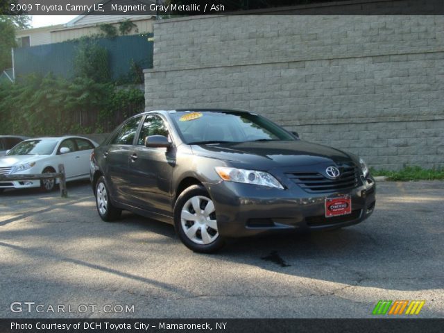 2009 Toyota Camry LE in Magnetic Gray Metallic