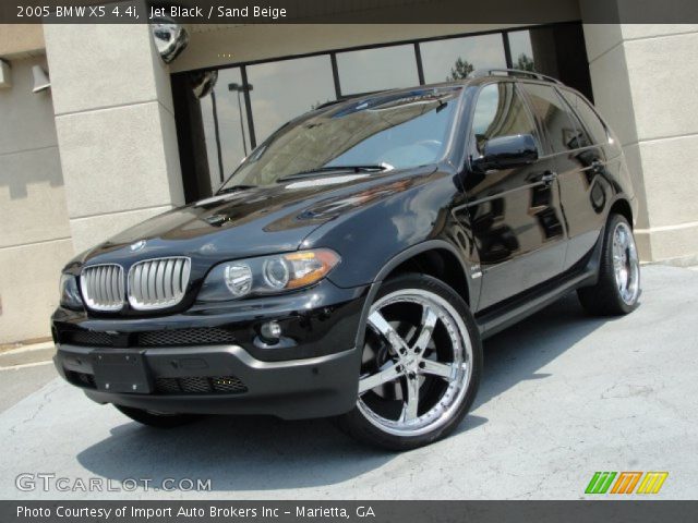 2005 BMW X5 4.4i in Jet Black