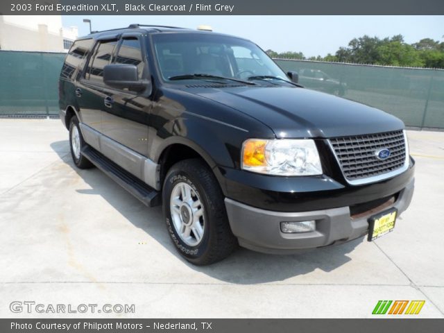 2003 Ford Expedition XLT in Black Clearcoat