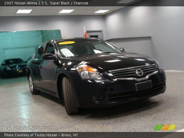 2007 Nissan Altima 2.5 S in Super Black