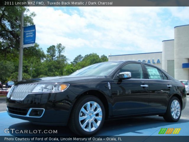 2011 Lincoln MKZ FWD in Tuxedo Black Metallic