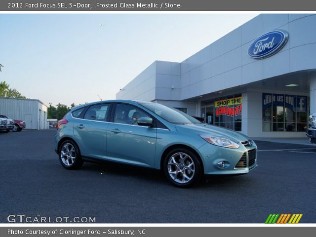 2012 Ford Focus SEL 5-Door in Frosted Glass Metallic