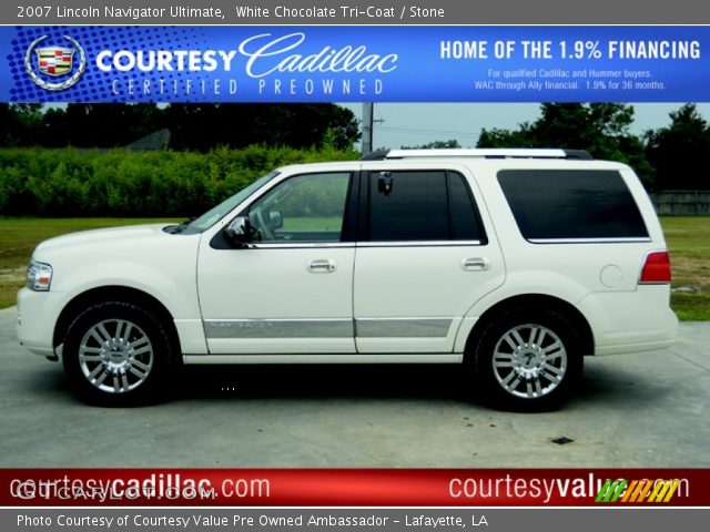 2007 Lincoln Navigator Ultimate in White Chocolate Tri-Coat
