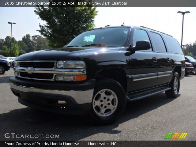 2005 Chevrolet Suburban 1500 LS 4x4 in Black