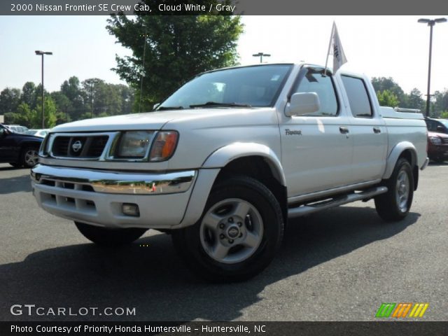 2000 Nissan Frontier SE Crew Cab in Cloud White