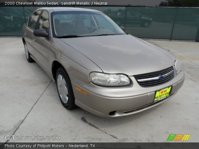 2000 Chevrolet Malibu Sedan in Sandrift Metallic
