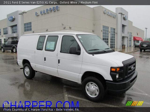 2011 Ford E Series Van E250 XL Cargo in Oxford White