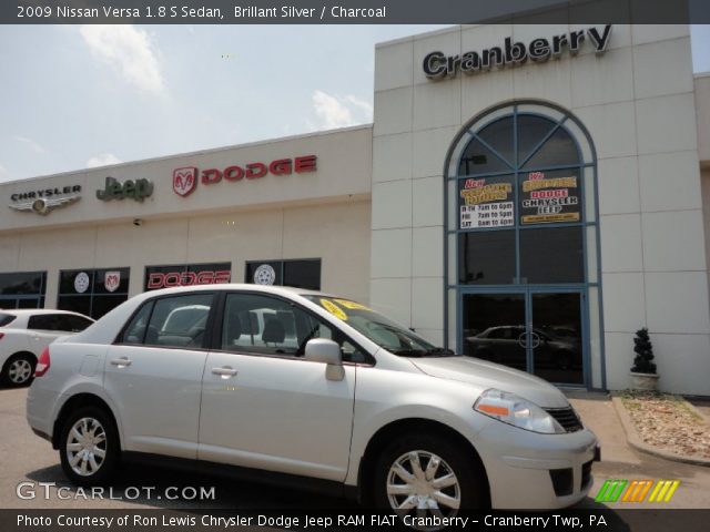 2009 Nissan Versa 1.8 S Sedan in Brillant Silver
