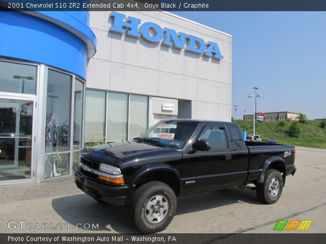 2001 Chevrolet S10 ZR2 Extended Cab 4x4 in Onyx Black