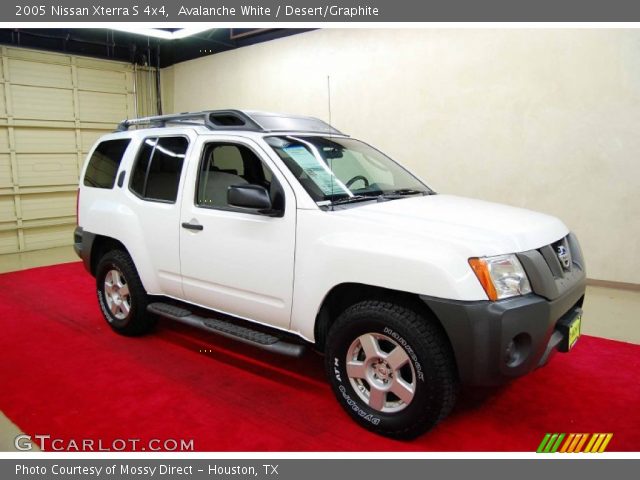 2005 Nissan Xterra S 4x4 in Avalanche White