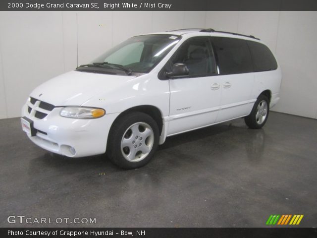 2000 Dodge Grand Caravan SE in Bright White