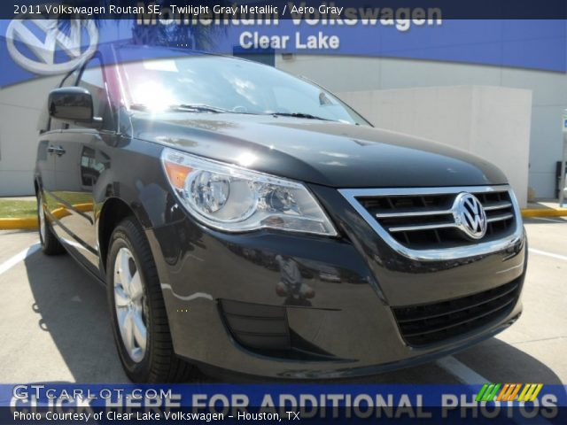 2011 Volkswagen Routan SE in Twilight Gray Metallic
