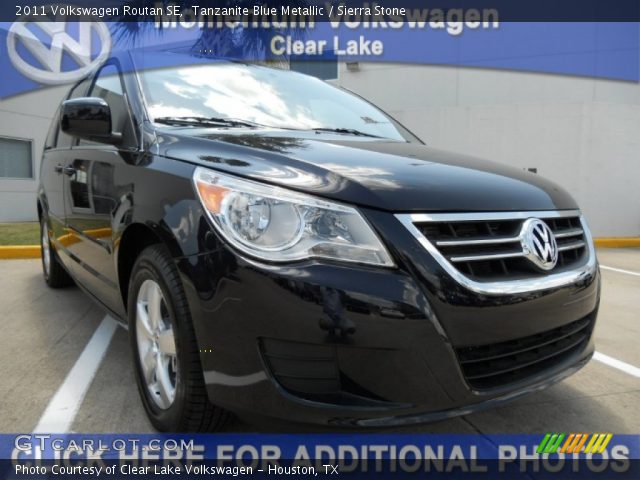 2011 Volkswagen Routan SE in Tanzanite Blue Metallic