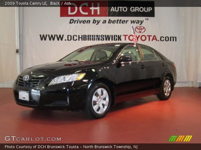 2009 Toyota Camry LE in Black
