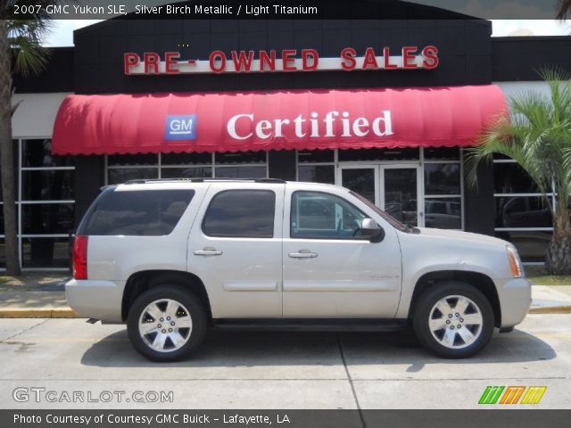 2007 GMC Yukon SLE in Silver Birch Metallic