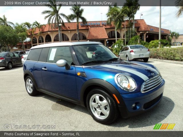 2009 Mini Cooper Clubman in Lightning Blue Metallic