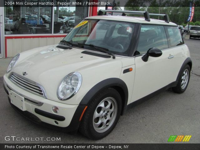 2004 Mini Cooper Hardtop in Pepper White