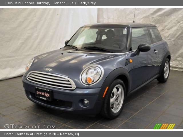 2009 Mini Cooper Hardtop in Horizon Blue