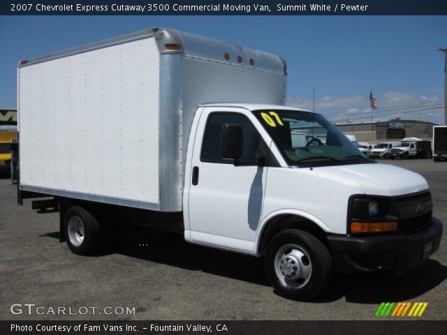 2007 Chevrolet Express Cutaway 3500 Commercial Moving Van in Summit White