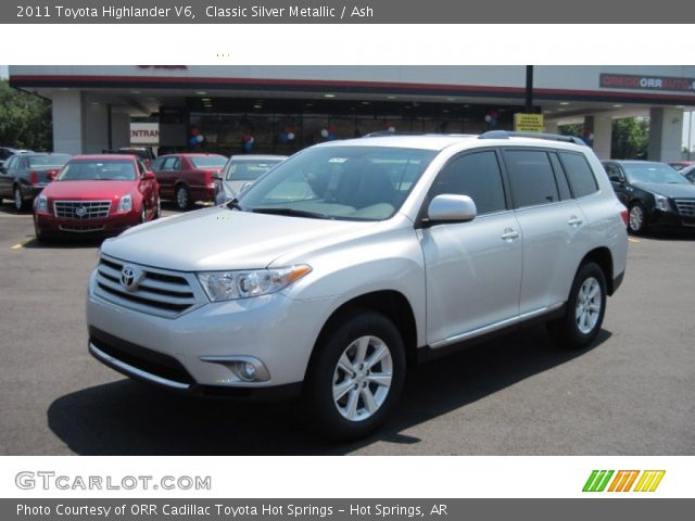 2011 Toyota Highlander V6 in Classic Silver Metallic