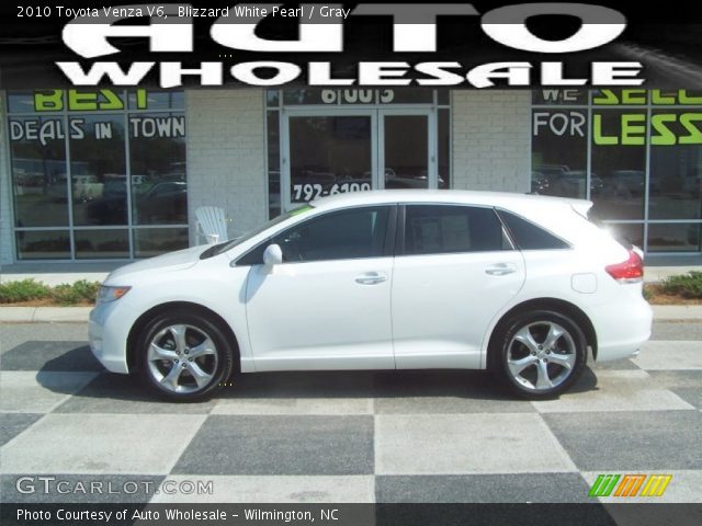 2010 Toyota Venza V6 in Blizzard White Pearl