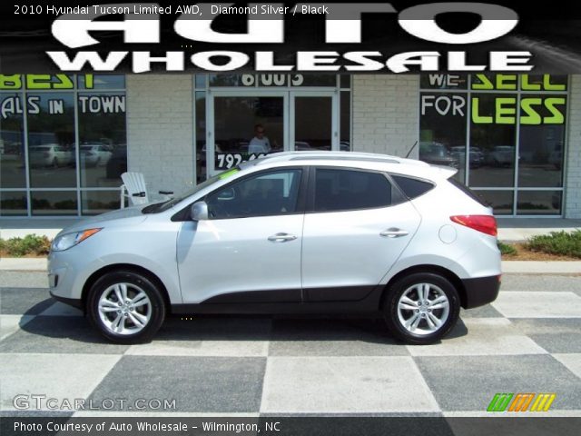 2010 Hyundai Tucson Limited AWD in Diamond Silver
