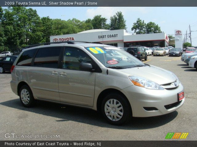 2009 Toyota Sienna LE in Silver Shadow Pearl