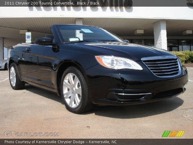 2011 Chrysler 200 Touring Convertible in Black