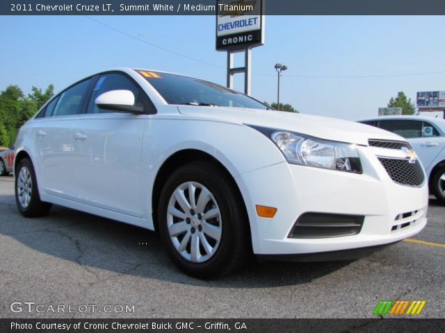 2011 Chevrolet Cruze LT in Summit White