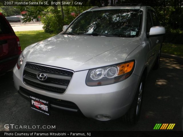2007 Hyundai Santa Fe SE in Bright Silver