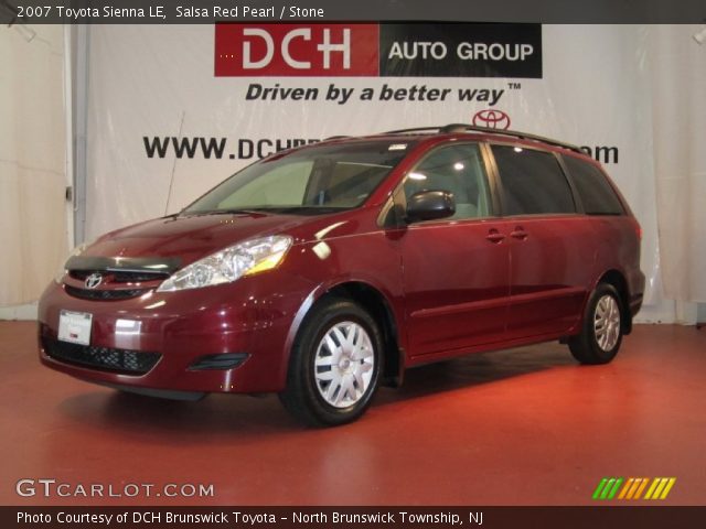 2007 Toyota Sienna LE in Salsa Red Pearl