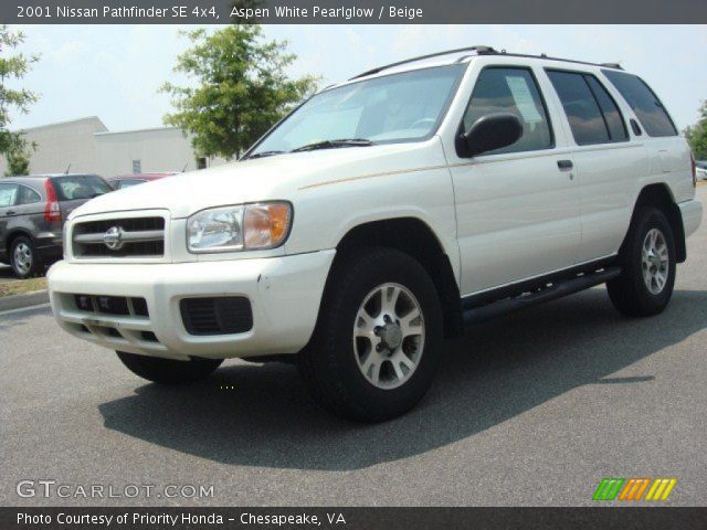 2001 Nissan Pathfinder SE 4x4 in Aspen White Pearlglow