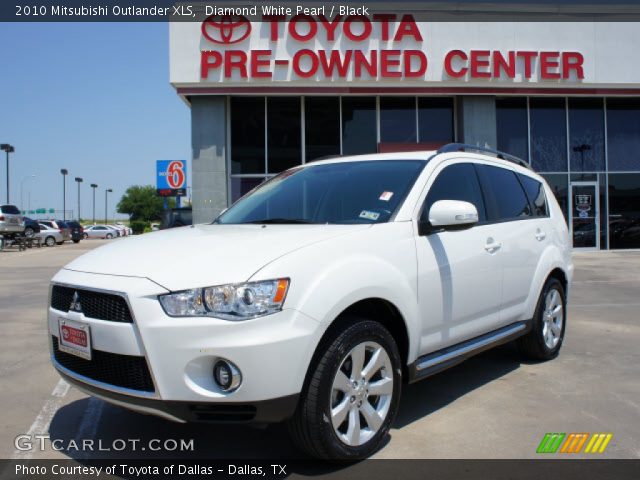2010 Mitsubishi Outlander XLS in Diamond White Pearl