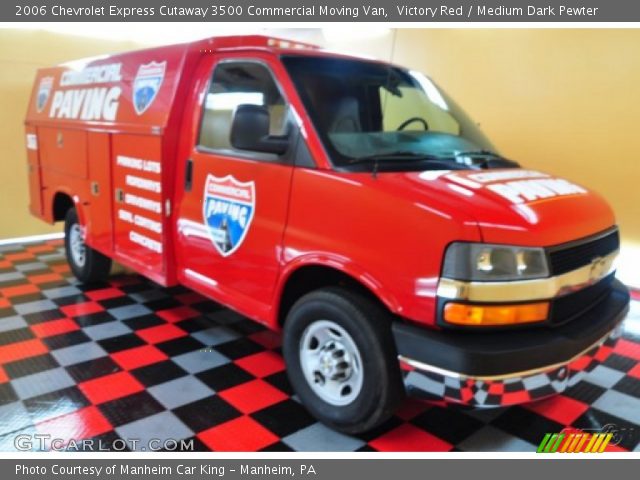 2006 Chevrolet Express Cutaway 3500 Commercial Moving Van in Victory Red