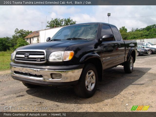 2001 Toyota Tundra Limited Extended Cab 4x4 in Black