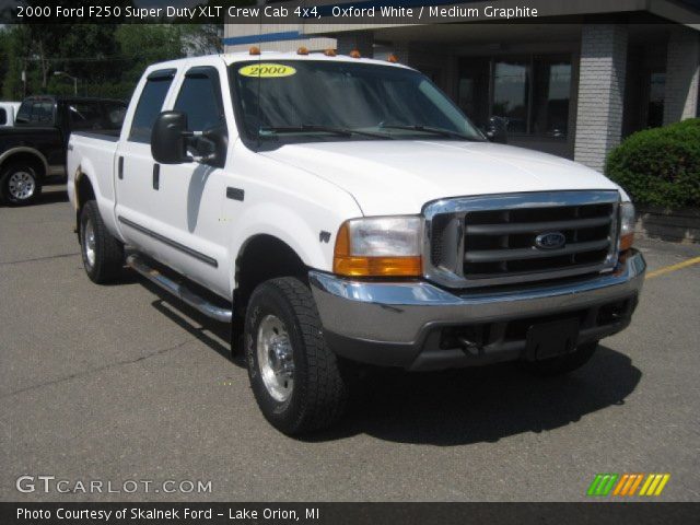 2000 Ford F250 Super Duty XLT Crew Cab 4x4 in Oxford White