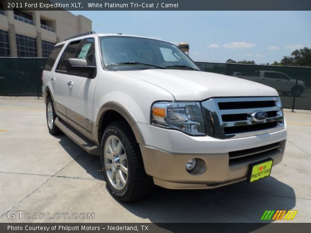 2011 Ford Expedition XLT in White Platinum Tri-Coat