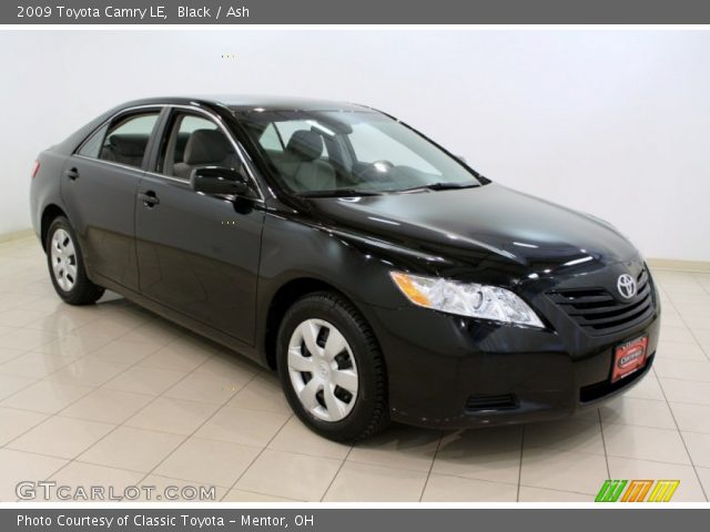 2009 Toyota Camry LE in Black