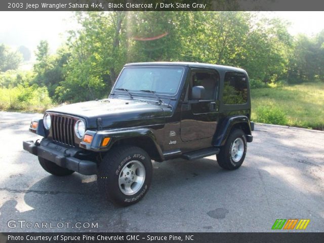 2003 Jeep Wrangler Sahara 4x4 in Black Clearcoat