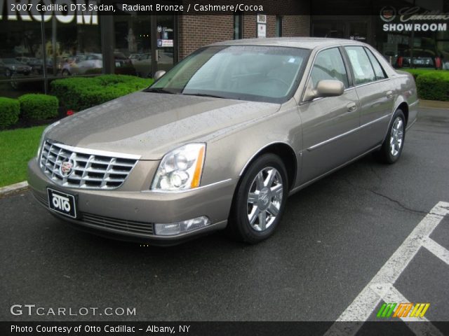 2007 Cadillac DTS Sedan in Radiant Bronze